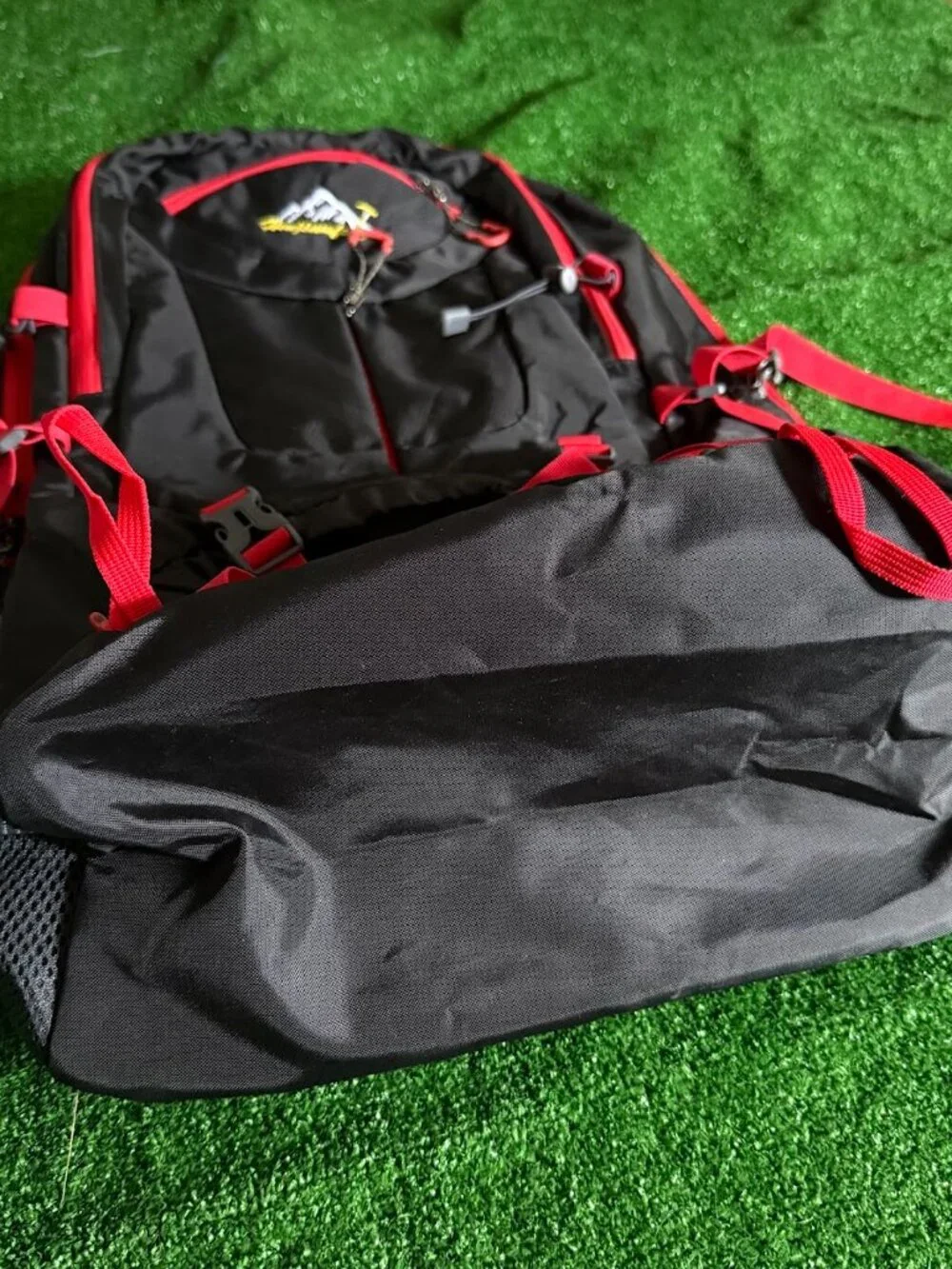 60L Hiking Backpack Waterproof Travel Rucksack Outdoor Sports Bag Black Red  Rea
